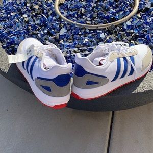 Adidas Men's Retrorunner Running Shoe